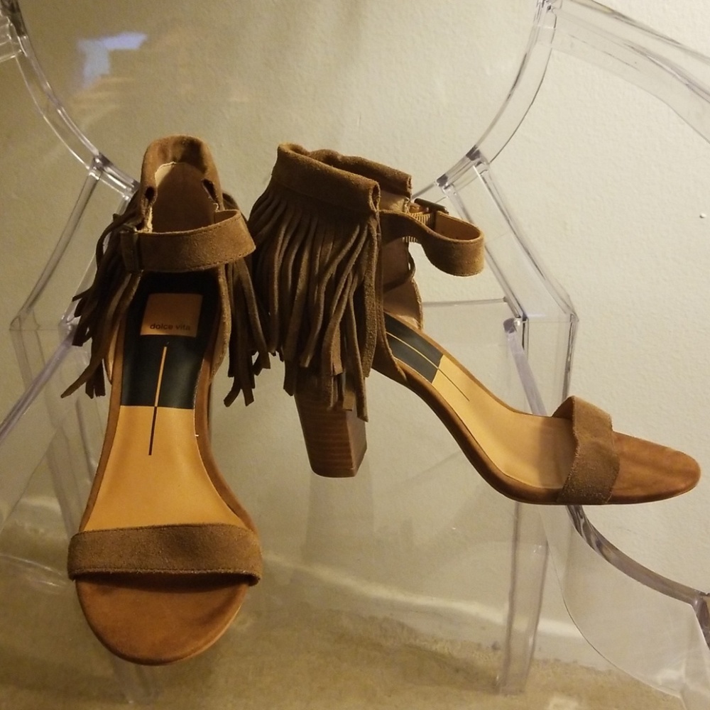 Dolce Vita suede sandals. Size 8.5